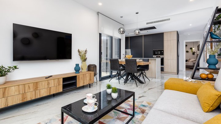 Penthouse-Wohnungen mit 2 Schlafzimmern, 2 Bädern und Dachterrasse  in abgeschlossener Anlage mit Gemeinschaftspool, Fitnessraum, Sauna und Jacuzzi