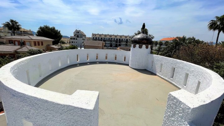 Gepflegte Strandvilla nur 200 Meter vom Meer entfernt 