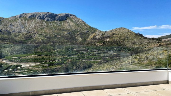 Exquisites Haus mit Pool, Meerblick und Aufzug