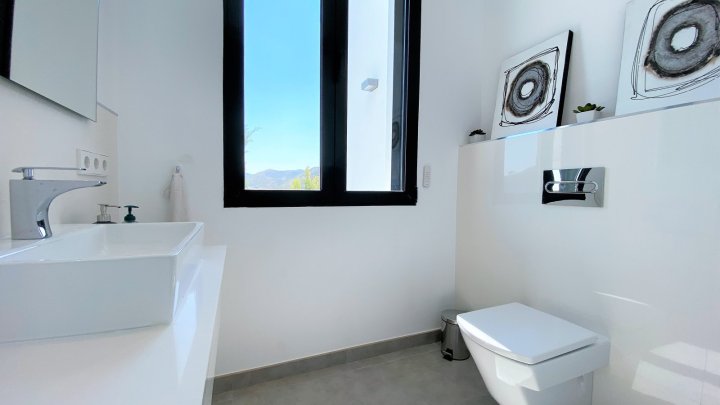Exquisites Haus mit Pool, Meerblick und Aufzug