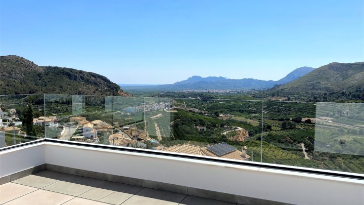 Exquisites Haus mit Pool, Meerblick und Aufzug