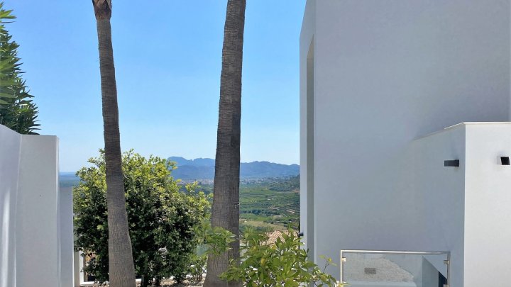 Exquisites Haus mit Pool, Meerblick und Aufzug