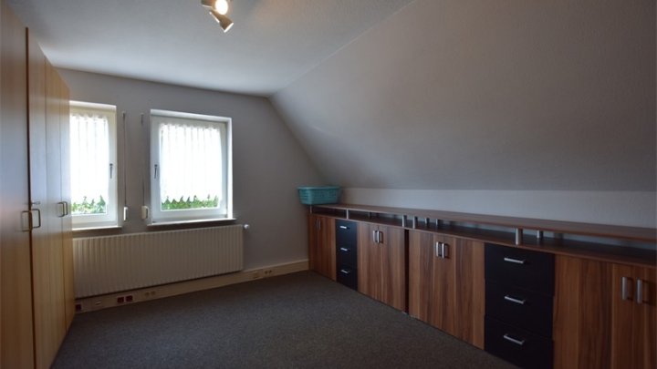Platz für fast alles! Einfamilienhaus in Hattstedt (Nähe Husum) - OTTO STÖBEN GmbH.