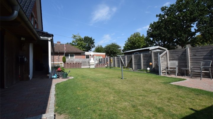 Platz für fast alles! Einfamilienhaus in Hattstedt (Nähe Husum) - OTTO STÖBEN GmbH.