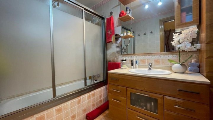 Hochwertig renoviertes Endreihenhaus mit 3 Schlafzimmern und 2 Bädern