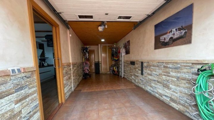 Hochwertig renoviertes Endreihenhaus mit 3 Schlafzimmern und 2 Bädern