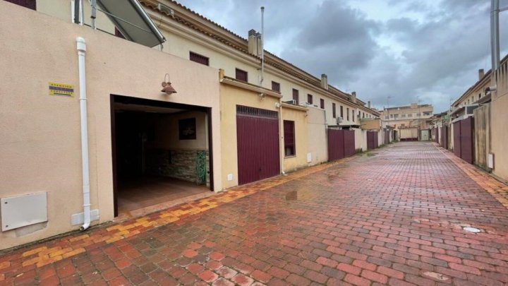 Hochwertig renoviertes Endreihenhaus mit 3 Schlafzimmern und 2 Bädern