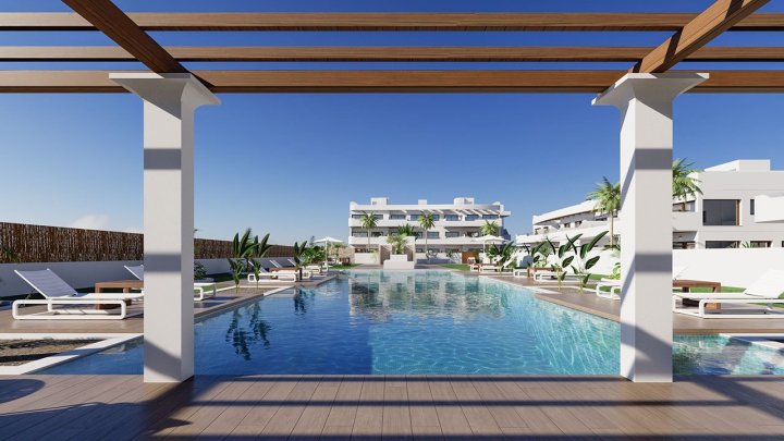 Appartements mit 2 Schlafzimmern, 2 Bädern, Vorinstallation Klimaanlage, Gemeinschaftspool und Kfz-Stellplatz neben dem Golfplatz von La Serena Golf