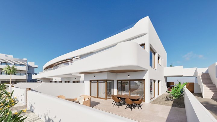 Appartements mit 2 Schlafzimmern, 2 Bädern, Vorinstallation Klimaanlage, Gemeinschaftspool und Kfz-Stellplatz neben dem Golfplatz von La Serena Golf