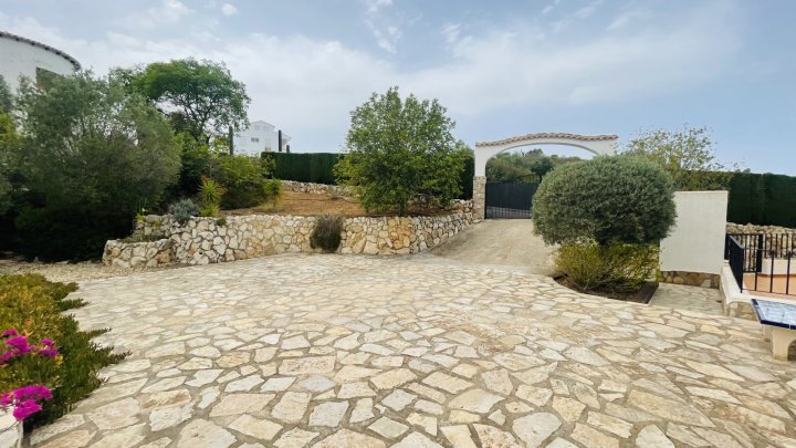 Sehr gepflegte Villa mit Meerblick, Pool und Gästebereich am Monte Pego