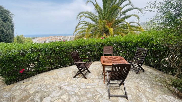 Sehr gepflegte Villa mit Meerblick, Pool und Gästebereich am Monte Pego