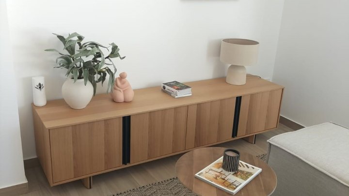 Moderne und komfortable Reihenhäuser mit 3 Schlafzimmern, 2 Bädern und Gemeinschaftspool in Golfanlage