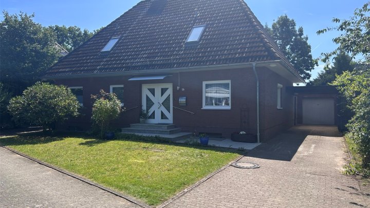 Familienparadies: EFH mit Garten, Carport und Garage in Boostedt - OTTO STÖBEN GmbH.