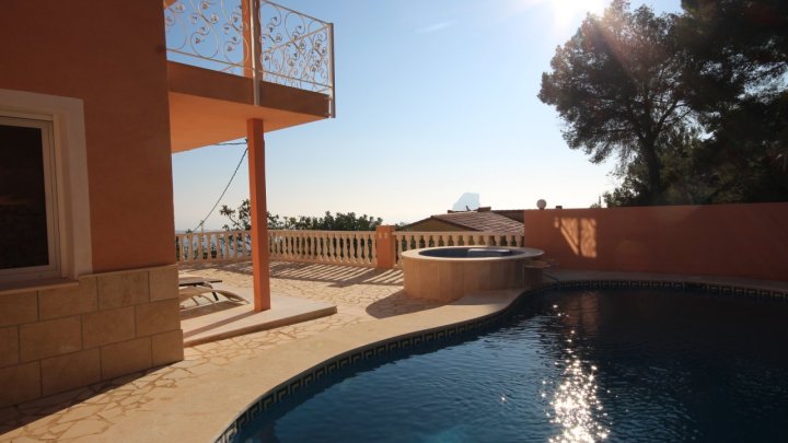 Schöne und sehr geräumige Villa, mit weitem Blick auf Calpe und den berühmten Ifach-Felsen