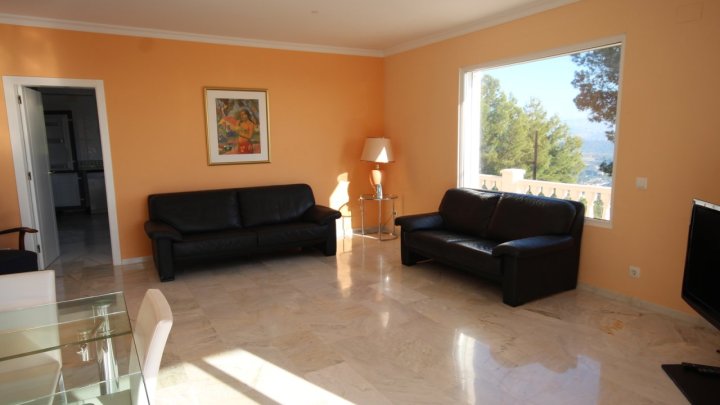 Schöne und sehr geräumige Villa, mit weitem Blick auf Calpe und den berühmten Ifach-Felsen