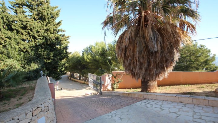 Schöne und sehr geräumige Villa, mit weitem Blick auf Calpe und den berühmten Ifach-Felsen