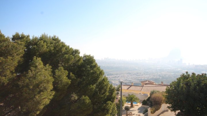 Schöne und sehr geräumige Villa, mit weitem Blick auf Calpe und den berühmten Ifach-Felsen