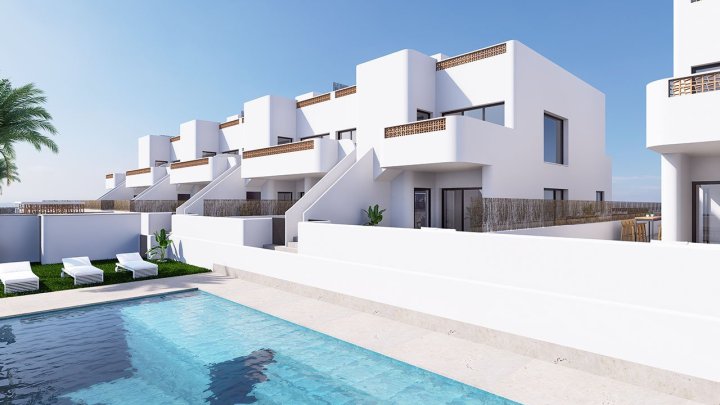 Obergeschoss-Wohnungen mit 3 Schlafzimmern, 2 Bädern, Dachterrasse, Kfz-Stellplatz und Gemeinschaftspool