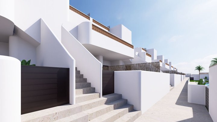 Obergeschoss-Wohnungen mit 3 Schlafzimmern, 2 Bädern, Dachterrasse, Kfz-Stellplatz und Gemeinschaftspool