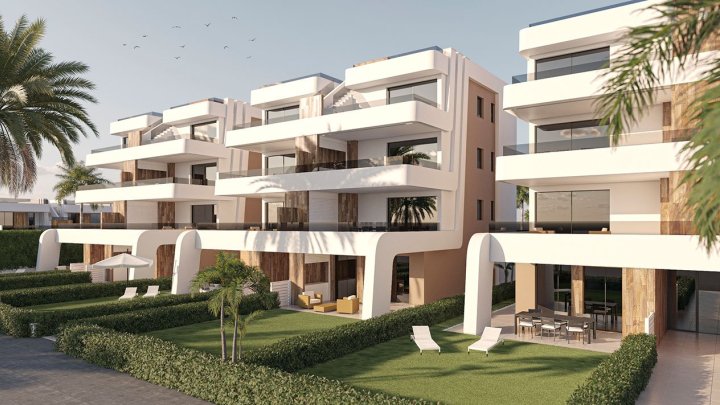 Penthouse-Wohnungen mit 2 Schlafzimmern, 2 Bädern, Dachterrasse und Gemeinschaftspool in sehr schönem Golf-Resort