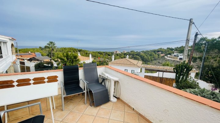 Villa mit super Meerblick, Einliegerwohnung, Garage, Heizung und vielem mehr