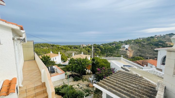 Villa mit super Meerblick, Einliegerwohnung, Garage, Heizung und vielem mehr