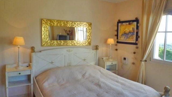 Fantastische Villa mit Meerblick, 5 Schlafzimmern, 4 Bädern, Privatpool und Garage