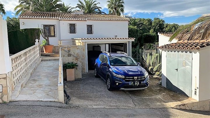 Gepflegte Wohlfühloase in Denia am Montgo mit Gemeinschaftspool und Meersicht