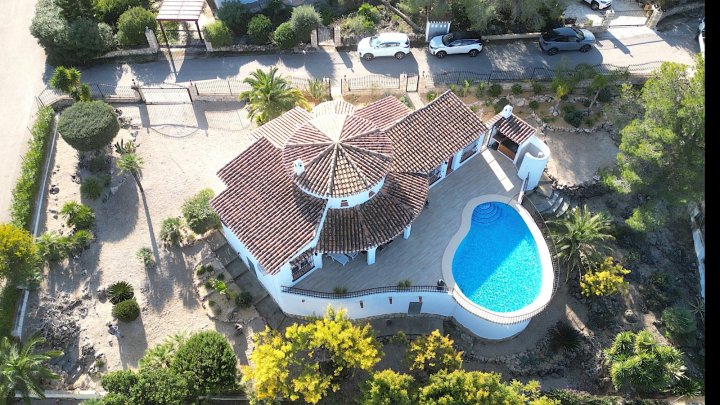 Wunderschöne, ebenerdige Villa am Monte Pego mit Meerblick und BBQ etc.