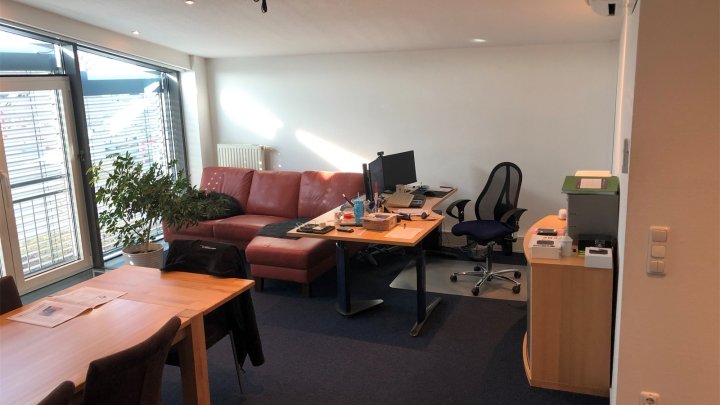 Büro+Halle+Lager+Ausstellungsfläche: Alles in allem, kompakt, repräsentativ! OTTO STÖBEN!