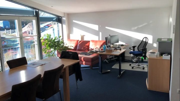 Büro+Halle+Lager+Ausstellungsfläche: Alles in allem, kompakt, repräsentativ! OTTO STÖBEN!