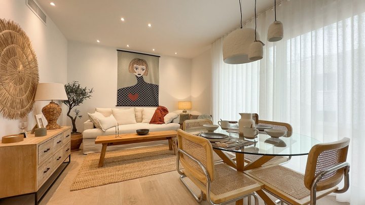 Obergeschoss-Wohnungen mit 3 Schlafzimmern, 2 Bädern, Dachterrasse, Klimaanlage und Gemeinschaftspool in der wunderschönen Golfanlage La Finca Resort