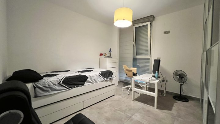 Schönes modernes Eck-Stadthaus mit 4 SZ, 2 Bäder, Garage und vielen Extras