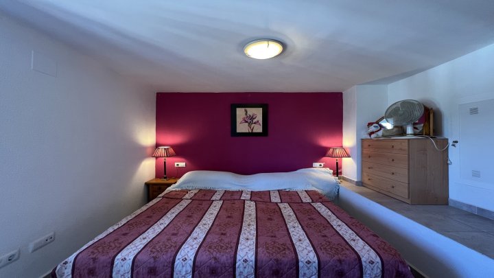 Schöne 3 SZ Villa mit Pool mit Panoramablick, BBQ Bereich, Parkplatz