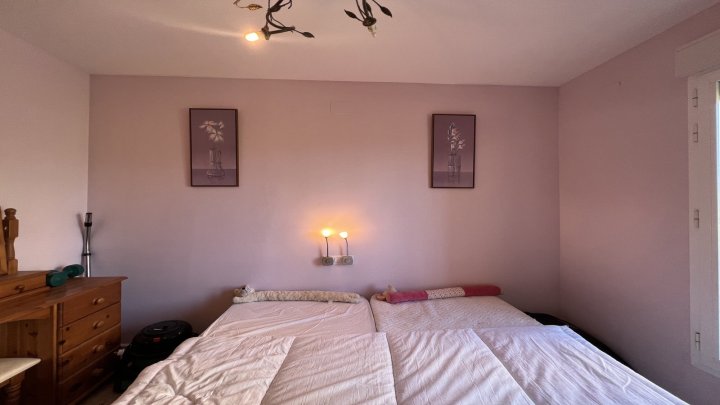 Schöne 3 SZ Villa mit Pool mit Panoramablick, BBQ Bereich, Parkplatz