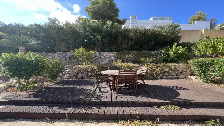 Schöne 3 SZ Villa mit Pool mit Panoramablick, BBQ Bereich, Parkplatz