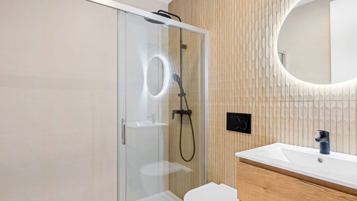 Appartements mit 4 Schlafzimmern, 2 Bädern, Einbauküchen mit Elektrogeräten und Gemeinschaftspool