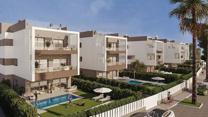 Appartements mit 2 Schlafzimmern, 2 Bädern, Fußbodenheizung in Bädern, Klimaanlage und Gemeinschaftspool nur 300 m vom Strand