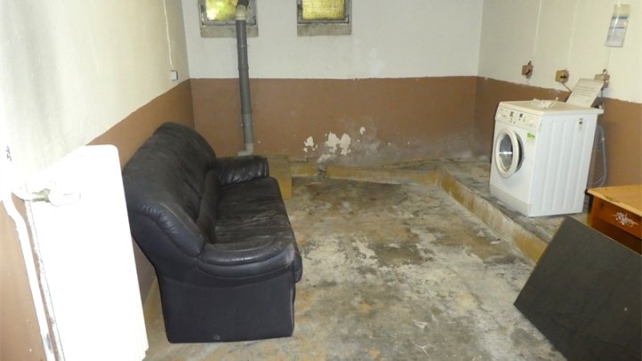 Kiel-Südfriedhof: Renovierungsbedürftige 2-Zimmer-Wohnung im 8.OG mit Balkon + herrlichem Weitblick