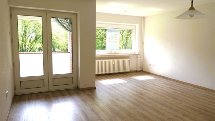KIEL-ELLERBEK: Bezugsfreie und toll renovierte 3-Zimmer-ETW mit Balkon OTTO STÖBEN GMBH