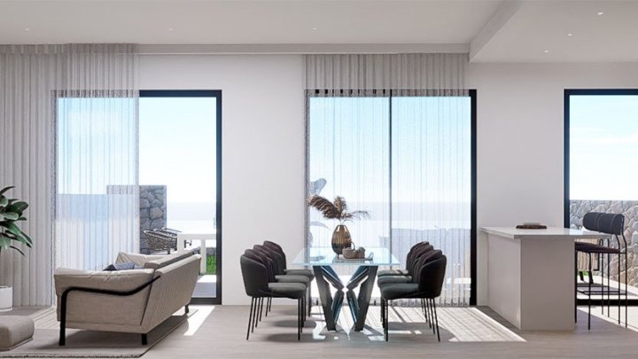 Erdgeschoss-Wohnungen mit 3 Schlafzimmern, 2 Bädern, großer Terrasse, Gemeinschaftspool und Meerblick