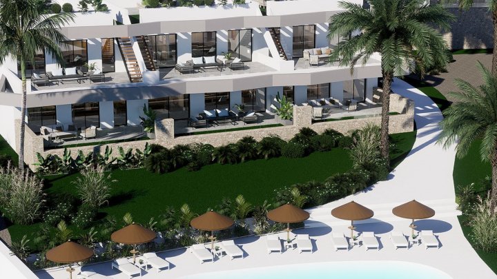 Obergeschoss-Wohnungen mit 3 Schlafzimmern, 2 Bädern, Dachterrasse, Gemeinschaftspool und Meerblick