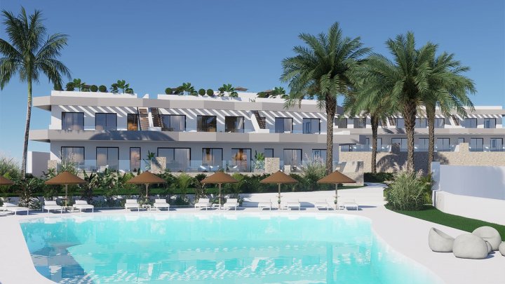 Obergeschoss-Wohnungen mit 3 Schlafzimmern, 2 Bädern, Dachterrasse, Gemeinschaftspool und Meerblick