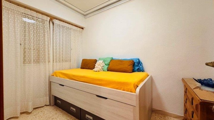 Appartement mit 2 Schlafzimmern und 1 Bad im Zentrum von La Mata nur 200 m vom Strand