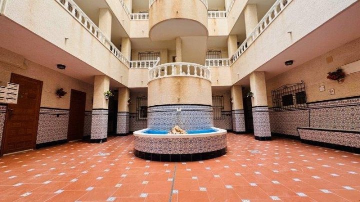 Appartement mit 2 Schlafzimmern und 1 Bad im Zentrum von La Mata nur 200 m vom Strand