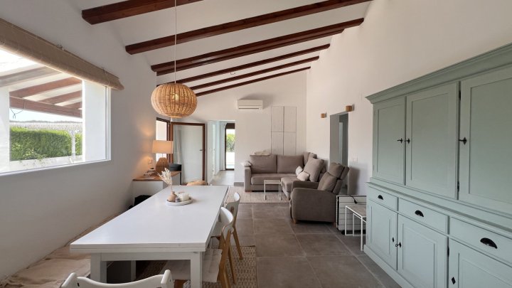Modernisiertes Wohlfühlhaus mit Pool und Dachterrasse in der beliebten Urbanisation La Sella - Nähe Golfplatz und Meer