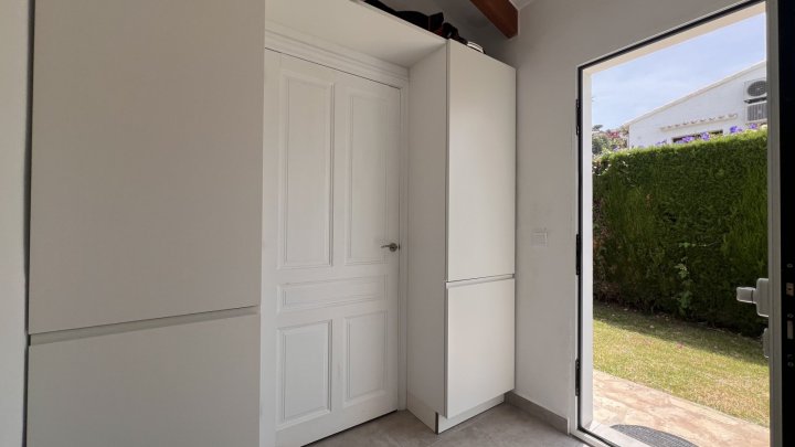 Modernisiertes Wohlfühlhaus mit Pool und Dachterrasse in der beliebten Urbanisation La Sella - Nähe Golfplatz und Meer