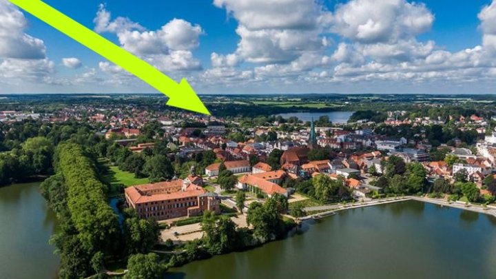 Mehrfamilienhaus 7 Wohneinheiten + Gewerbe + Parkplatz in Eutin -OTTO STÖBEN GmbH