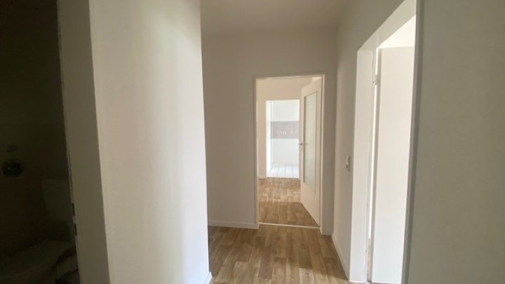 Renovierte 2,5 Zimmer Terrassenwohnung mit WBS in Brunsbüttel mit Balkon Otto Stöben GmbH