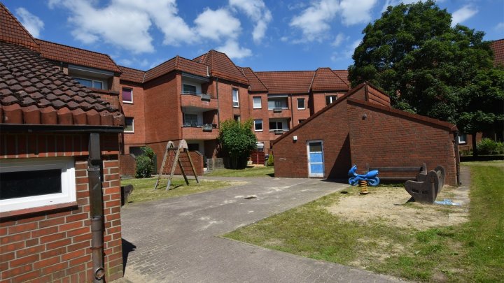 Renovierte 2,5 Zimmer Terrassenwohnung mit WBS in Brunsbüttel mit Balkon Otto Stöben GmbH